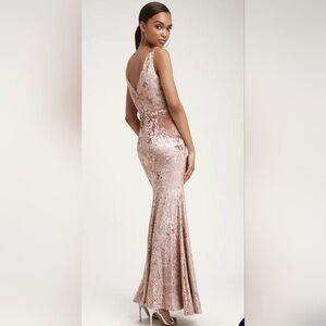 Lulu's Rose Velvet Maxi Dress size small